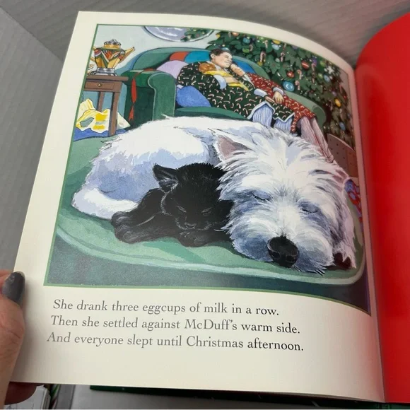 McDuff's Christmas book 2001 vtg hardcover book 10" library stickers on it - Picture 12 of 12